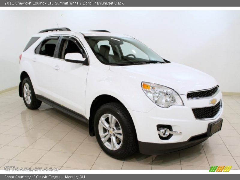 Summit White / Light Titanium/Jet Black 2011 Chevrolet Equinox LT