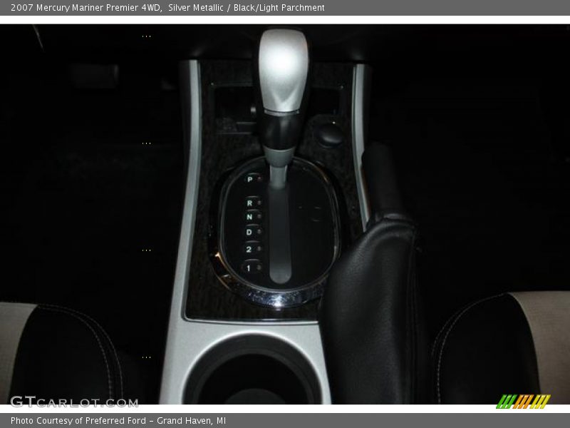 Silver Metallic / Black/Light Parchment 2007 Mercury Mariner Premier 4WD