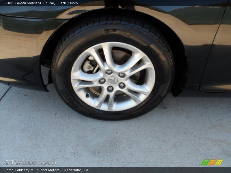 Black / Ivory 2006 Toyota Solara SE Coupe