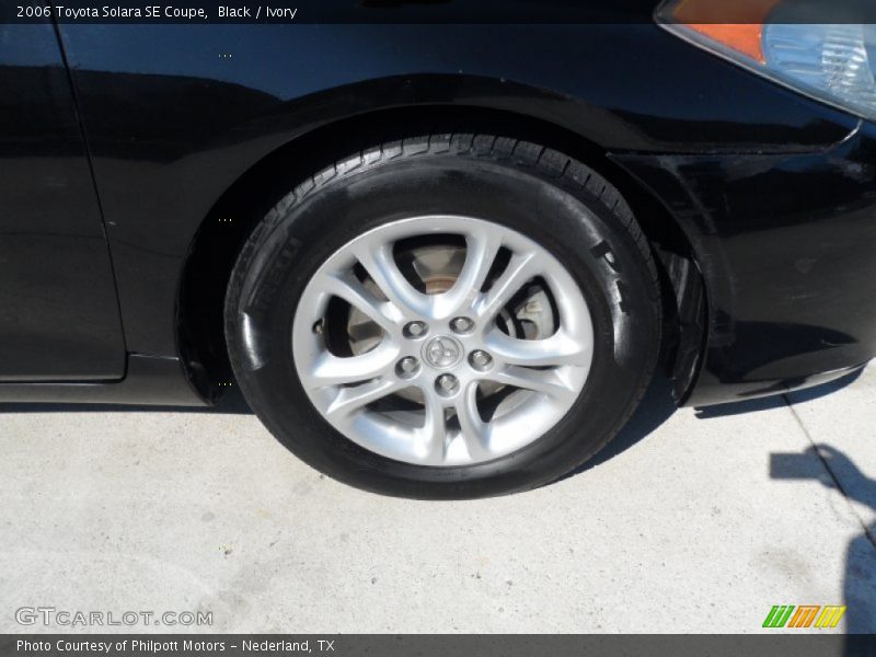 Black / Ivory 2006 Toyota Solara SE Coupe