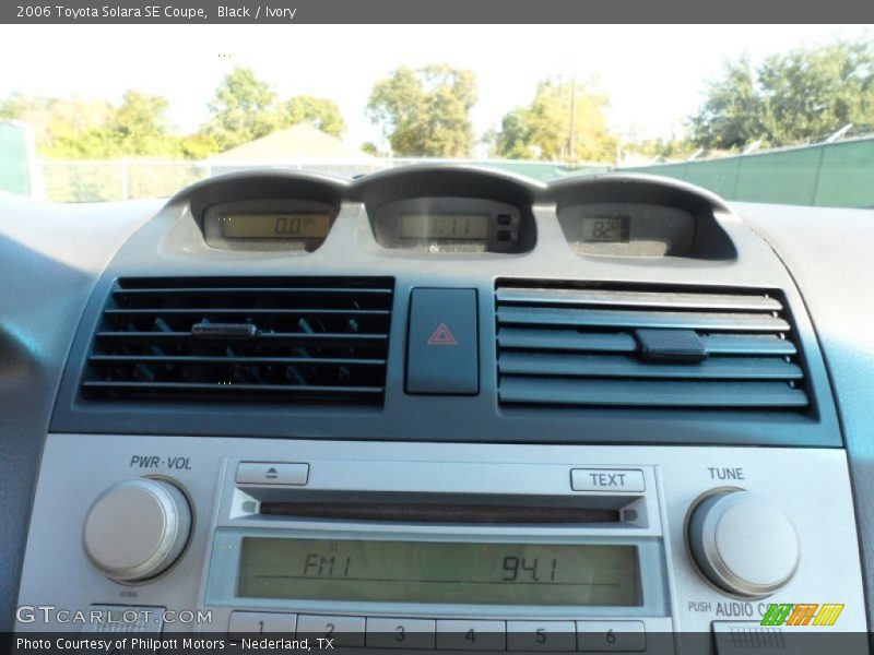 Black / Ivory 2006 Toyota Solara SE Coupe
