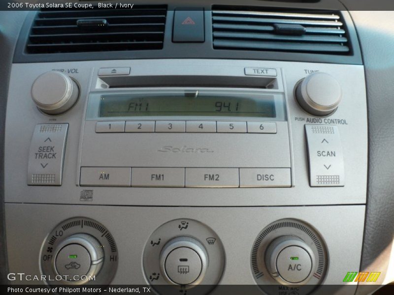 Black / Ivory 2006 Toyota Solara SE Coupe