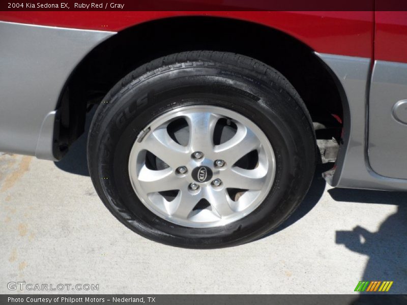 Ruby Red / Gray 2004 Kia Sedona EX