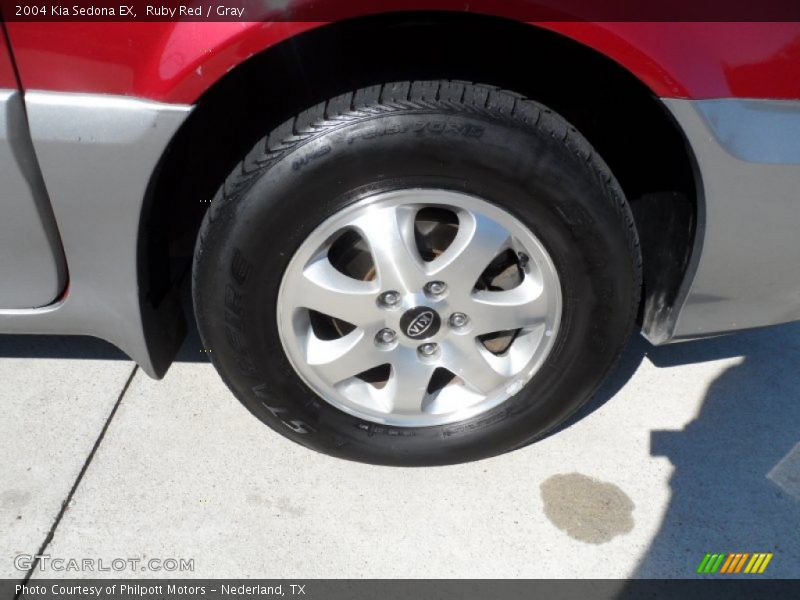 Ruby Red / Gray 2004 Kia Sedona EX