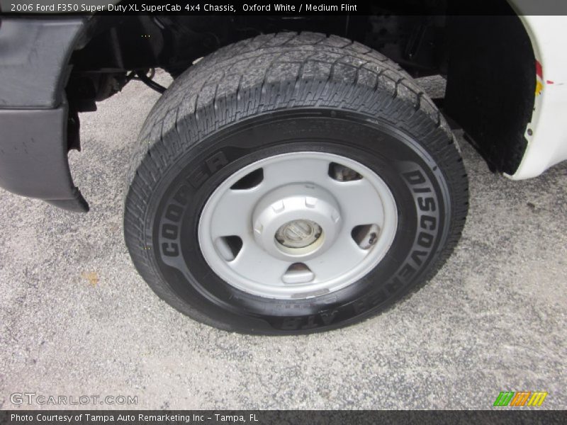  2006 F350 Super Duty XL SuperCab 4x4 Chassis Wheel