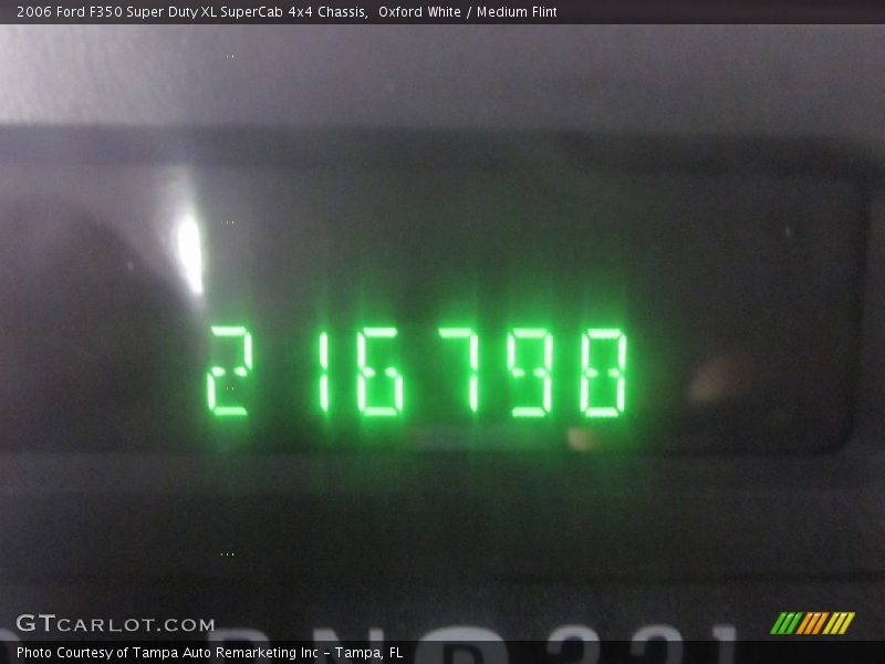 Oxford White / Medium Flint 2006 Ford F350 Super Duty XL SuperCab 4x4 Chassis