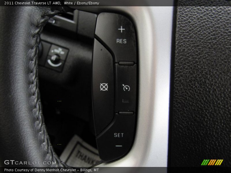 White / Ebony/Ebony 2011 Chevrolet Traverse LT AWD