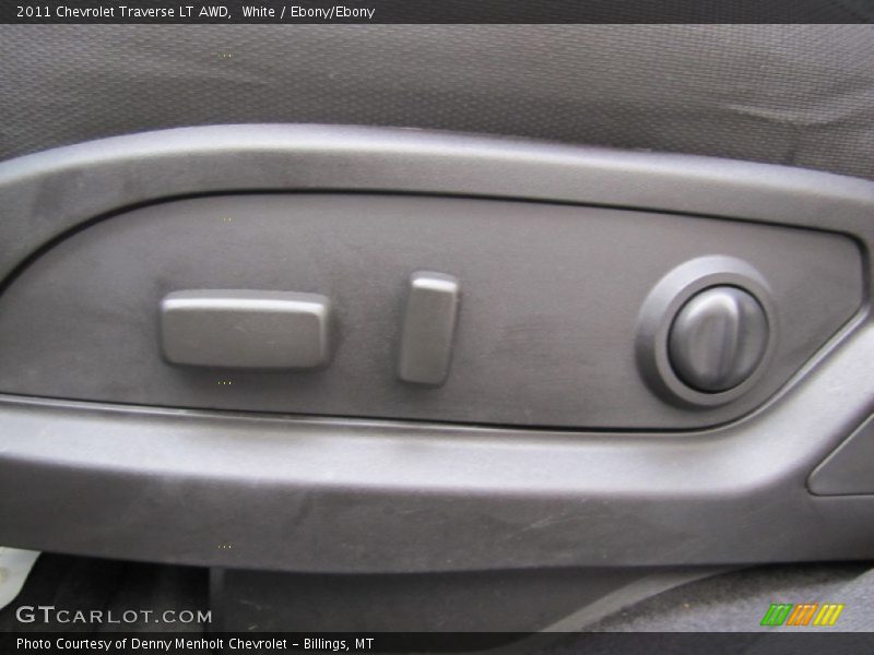 White / Ebony/Ebony 2011 Chevrolet Traverse LT AWD