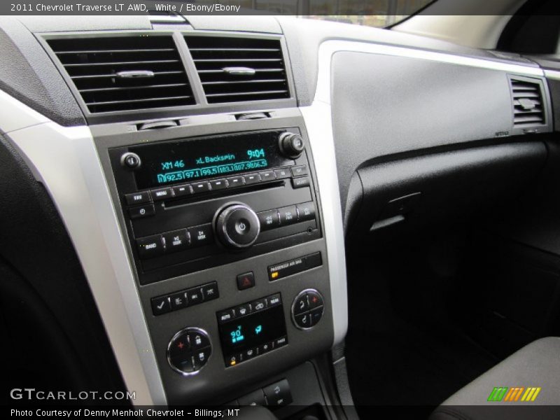 White / Ebony/Ebony 2011 Chevrolet Traverse LT AWD