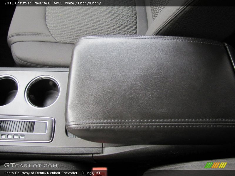 White / Ebony/Ebony 2011 Chevrolet Traverse LT AWD