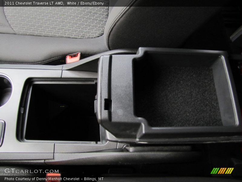White / Ebony/Ebony 2011 Chevrolet Traverse LT AWD