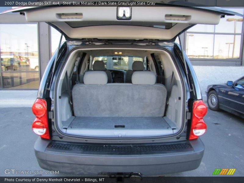 2007 Durango SXT 4x4 Trunk