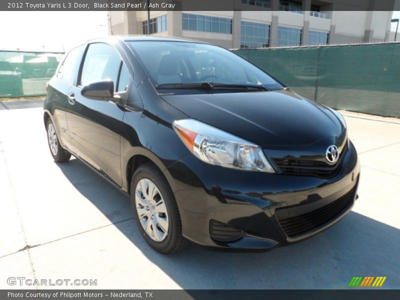Black Sand Pearl / Ash Gray 2012 Toyota Yaris L 3 Door