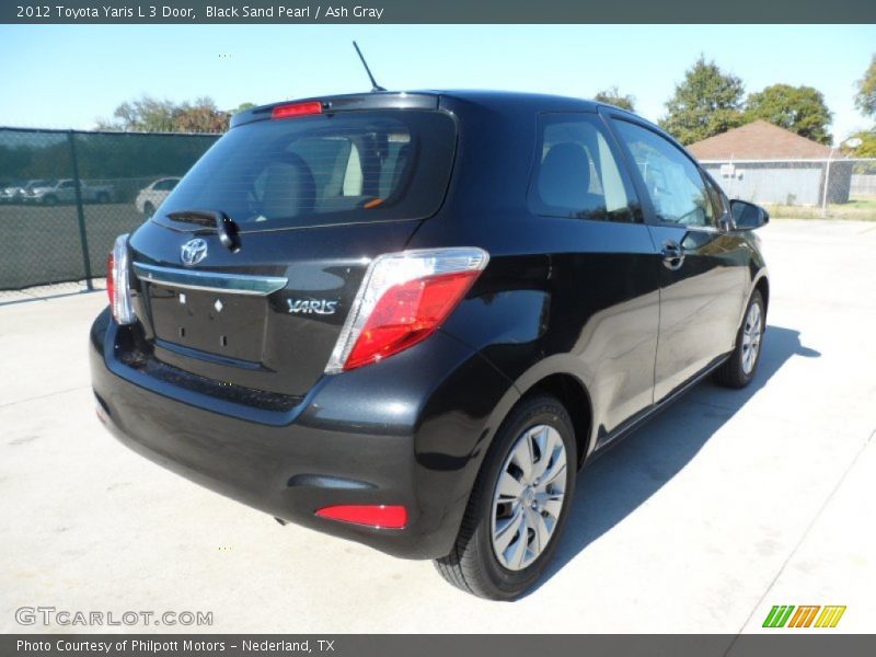 Black Sand Pearl / Ash Gray 2012 Toyota Yaris L 3 Door