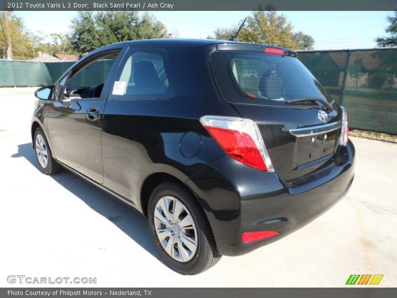 Black Sand Pearl / Ash Gray 2012 Toyota Yaris L 3 Door
