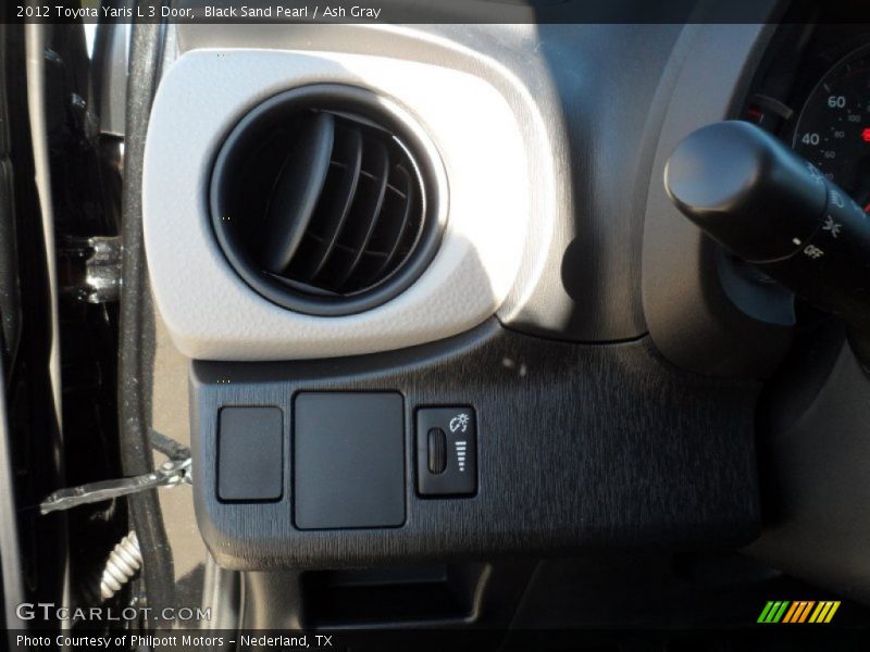 Black Sand Pearl / Ash Gray 2012 Toyota Yaris L 3 Door