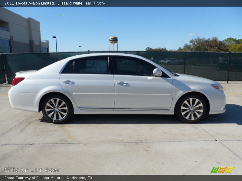 Blizzard White Pearl / Ivory 2011 Toyota Avalon Limited