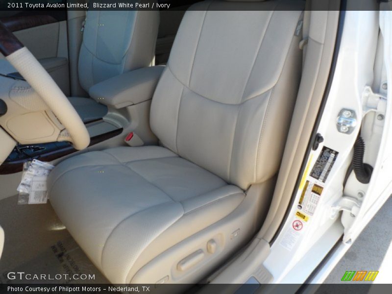 Blizzard White Pearl / Ivory 2011 Toyota Avalon Limited
