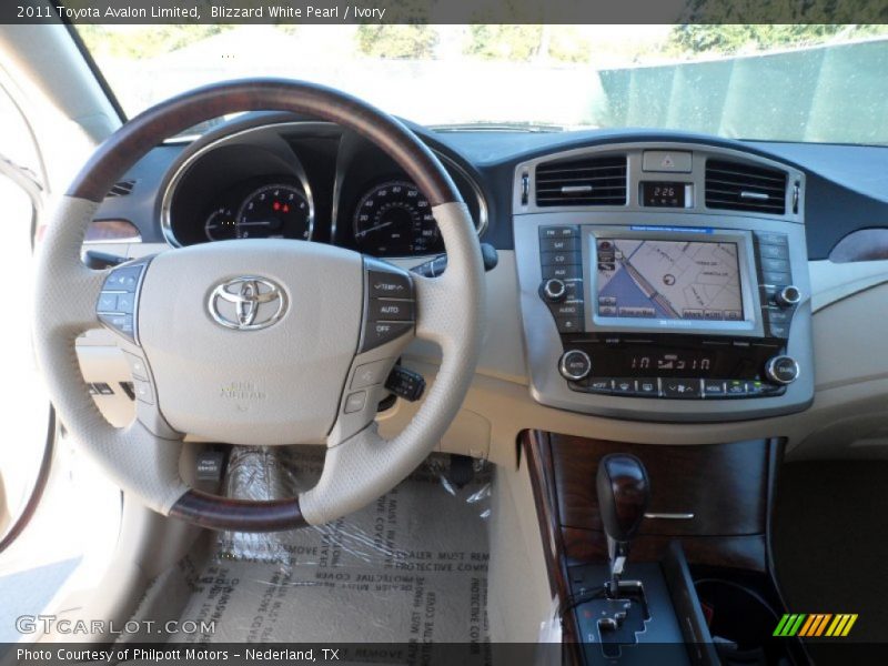 Blizzard White Pearl / Ivory 2011 Toyota Avalon Limited