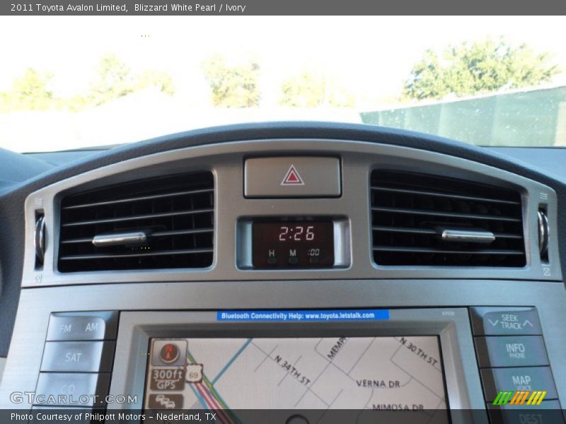 Blizzard White Pearl / Ivory 2011 Toyota Avalon Limited