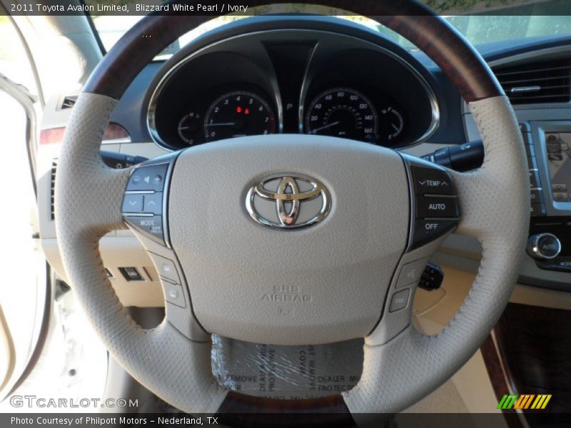Blizzard White Pearl / Ivory 2011 Toyota Avalon Limited