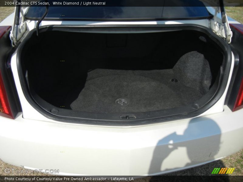 White Diamond / Light Neutral 2004 Cadillac CTS Sedan