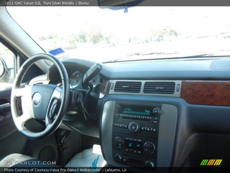 Pure Silver Metallic / Ebony 2011 GMC Yukon SLE