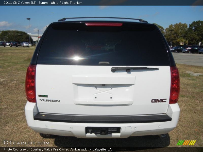 Summit White / Light Titanium 2011 GMC Yukon SLT