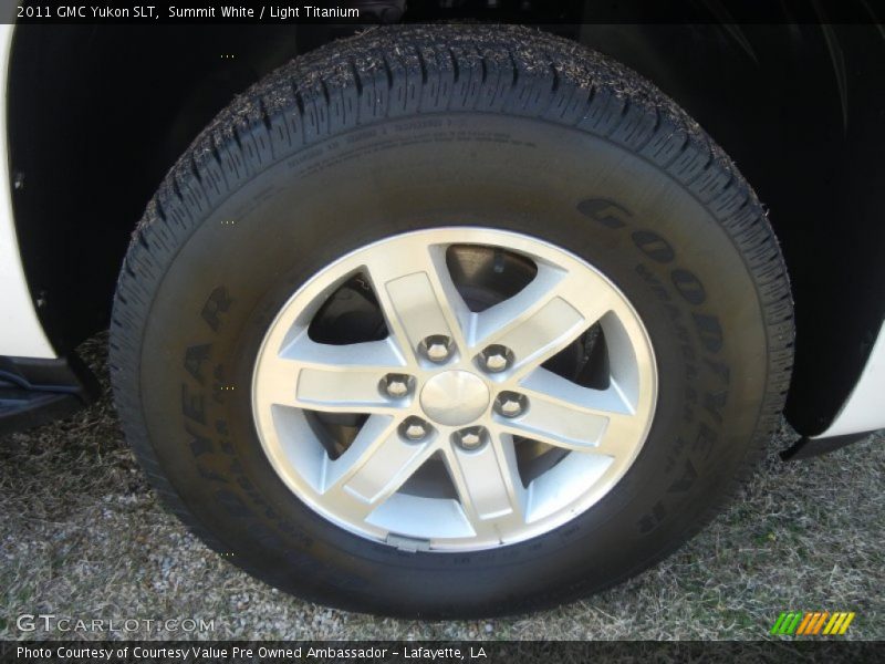 Summit White / Light Titanium 2011 GMC Yukon SLT