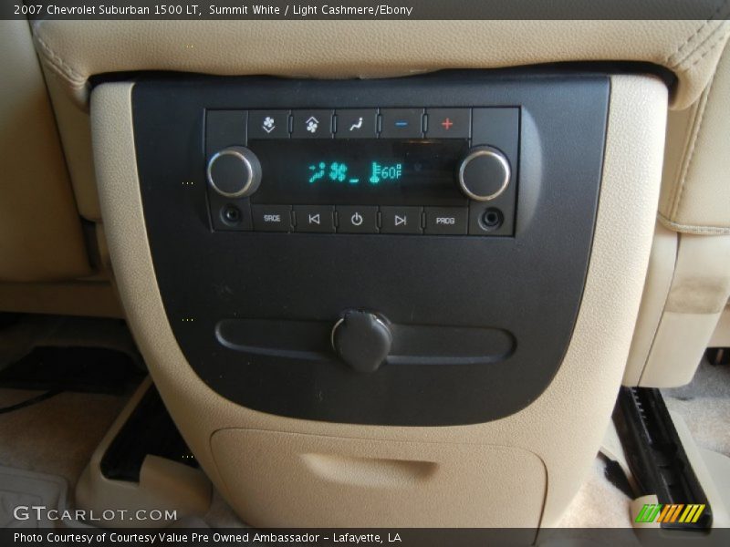 Summit White / Light Cashmere/Ebony 2007 Chevrolet Suburban 1500 LT