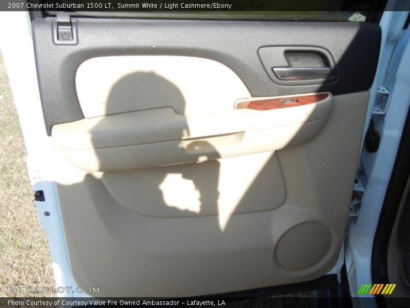 Summit White / Light Cashmere/Ebony 2007 Chevrolet Suburban 1500 LT