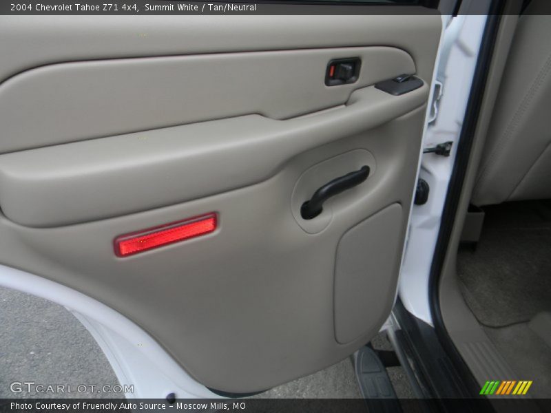 Summit White / Tan/Neutral 2004 Chevrolet Tahoe Z71 4x4