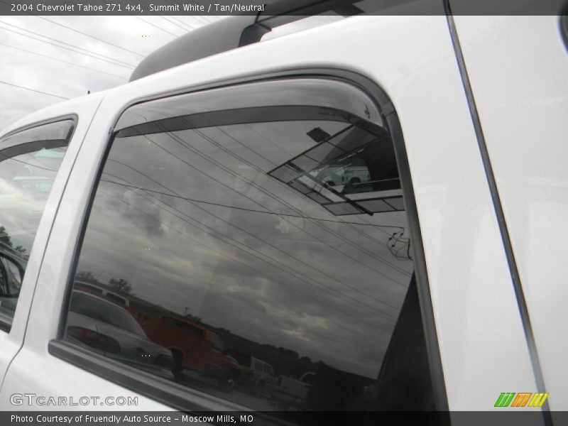 Summit White / Tan/Neutral 2004 Chevrolet Tahoe Z71 4x4