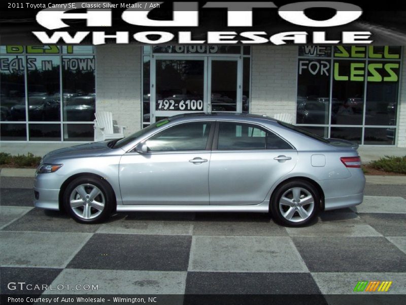 Classic Silver Metallic / Ash 2011 Toyota Camry SE