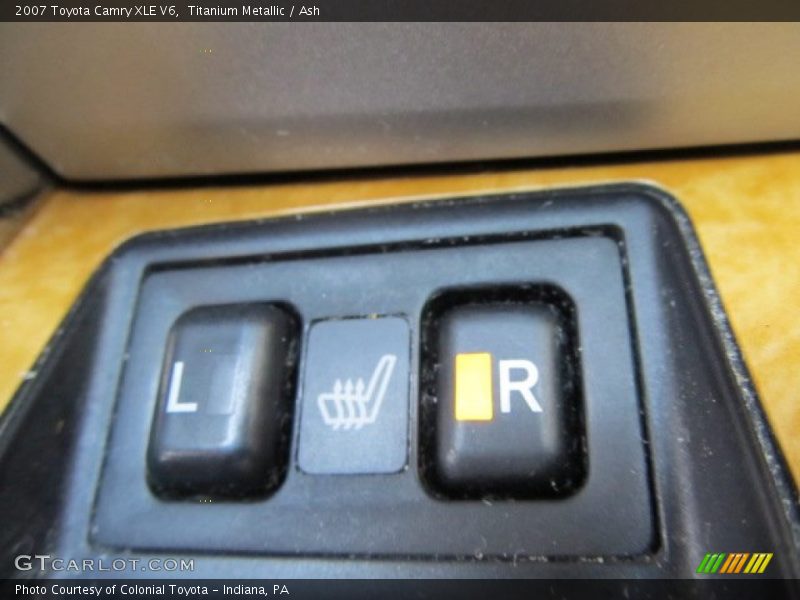 Titanium Metallic / Ash 2007 Toyota Camry XLE V6