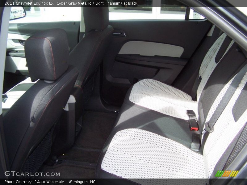 Cyber Gray Metallic / Light Titanium/Jet Black 2011 Chevrolet Equinox LS