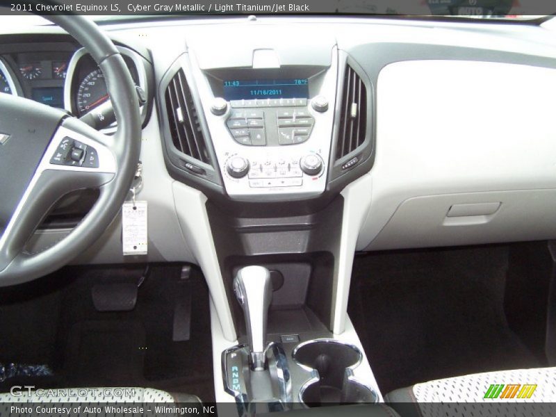 Cyber Gray Metallic / Light Titanium/Jet Black 2011 Chevrolet Equinox LS