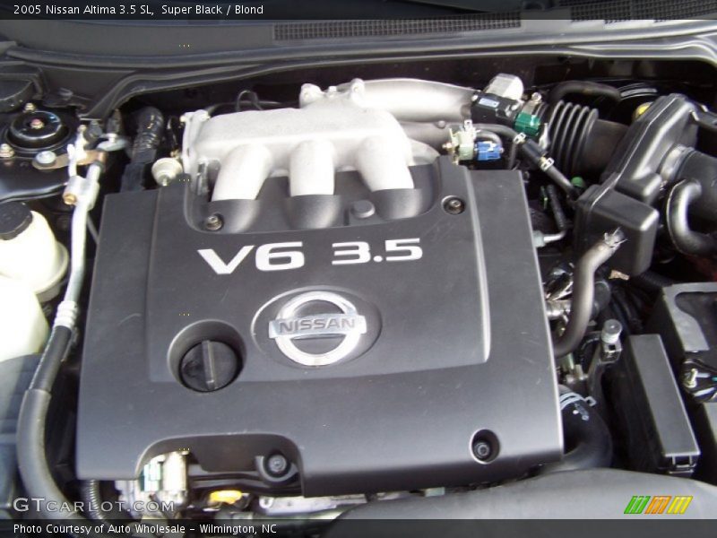 Super Black / Blond 2005 Nissan Altima 3.5 SL