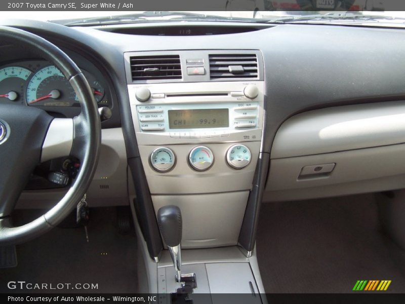 Super White / Ash 2007 Toyota Camry SE