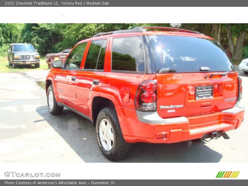 Victory Red / Medium Oak 2002 Chevrolet TrailBlazer LS