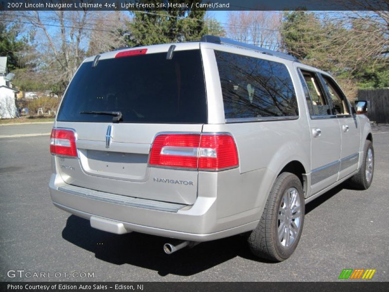 Light French Silk Metallic / Camel/Sand 2007 Lincoln Navigator L Ultimate 4x4