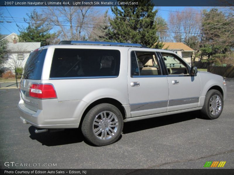 Light French Silk Metallic / Camel/Sand 2007 Lincoln Navigator L Ultimate 4x4