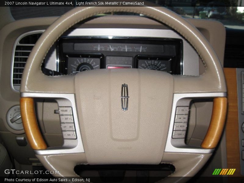 Light French Silk Metallic / Camel/Sand 2007 Lincoln Navigator L Ultimate 4x4