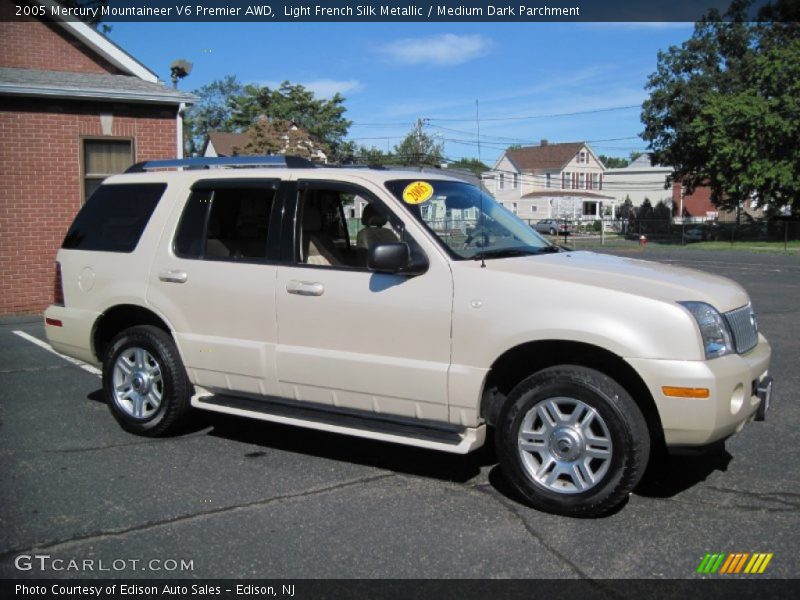 Light French Silk Metallic / Medium Dark Parchment 2005 Mercury Mountaineer V6 Premier AWD
