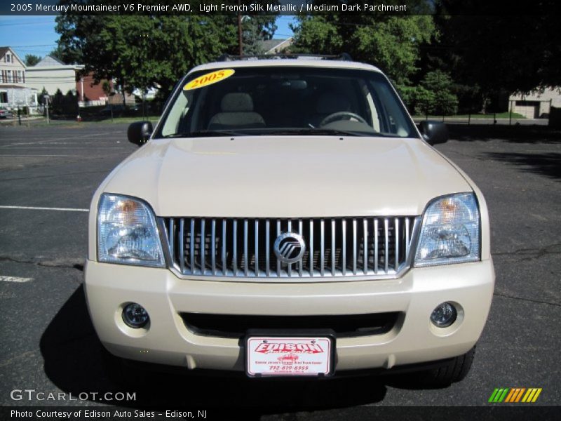 Light French Silk Metallic / Medium Dark Parchment 2005 Mercury Mountaineer V6 Premier AWD