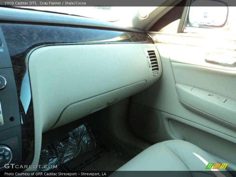 Gray Flannel / Shale/Cocoa 2009 Cadillac DTS