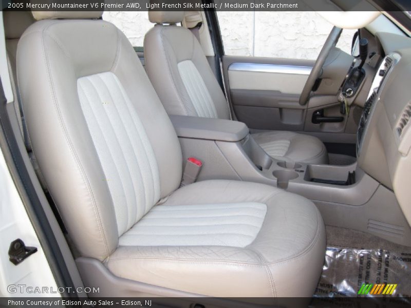Light French Silk Metallic / Medium Dark Parchment 2005 Mercury Mountaineer V6 Premier AWD