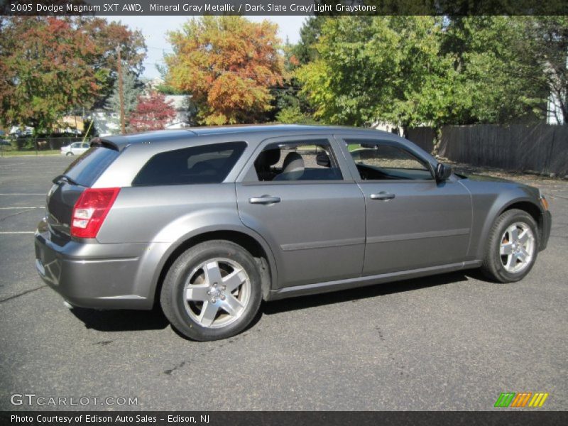 Mineral Gray Metallic / Dark Slate Gray/Light Graystone 2005 Dodge Magnum SXT AWD