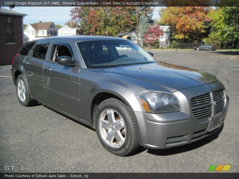 Mineral Gray Metallic / Dark Slate Gray/Light Graystone 2005 Dodge Magnum SXT AWD