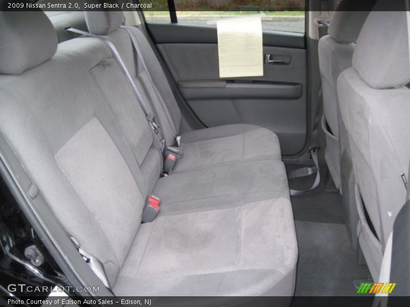 Super Black / Charcoal 2009 Nissan Sentra 2.0